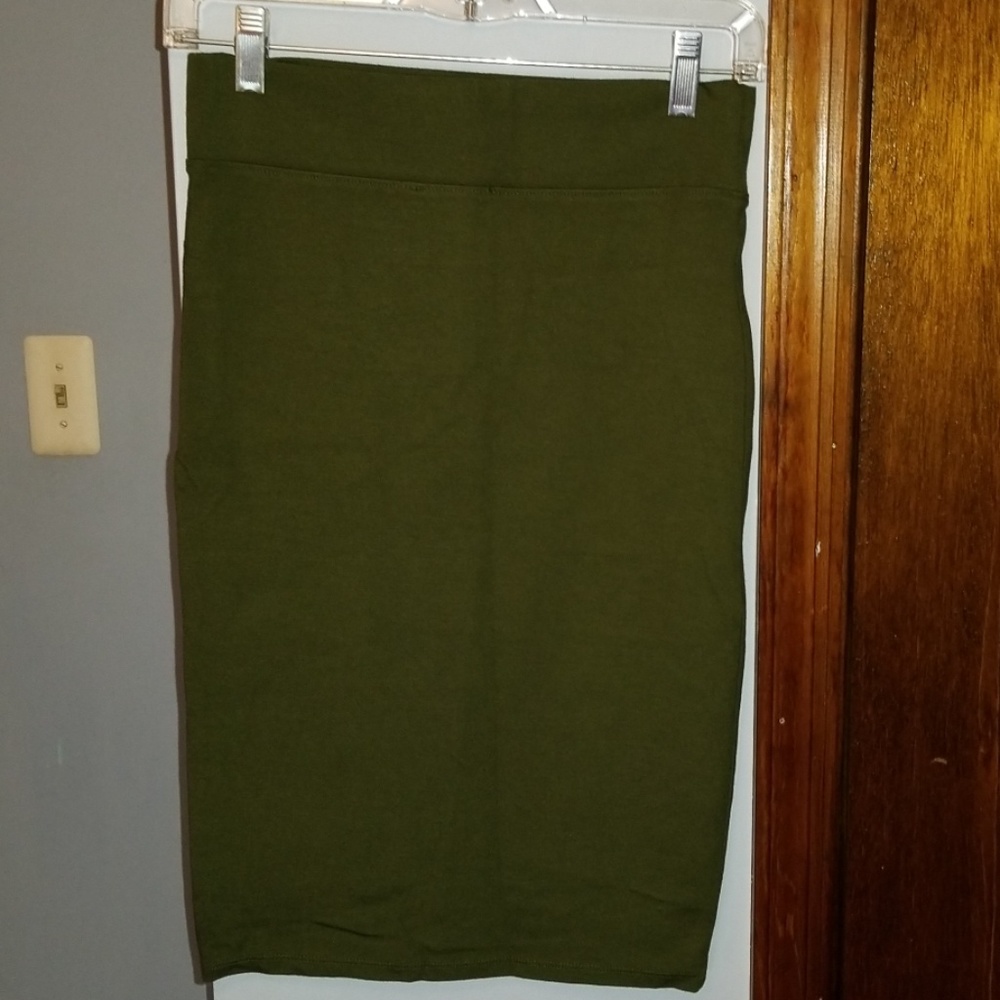 FOREVER 21 Hunter green pencil skirt